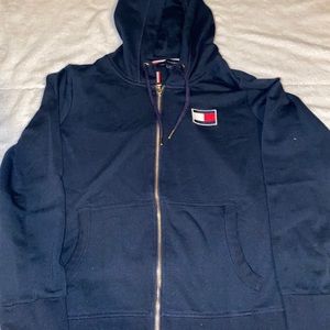 tommy hilfiger zip up hoodie